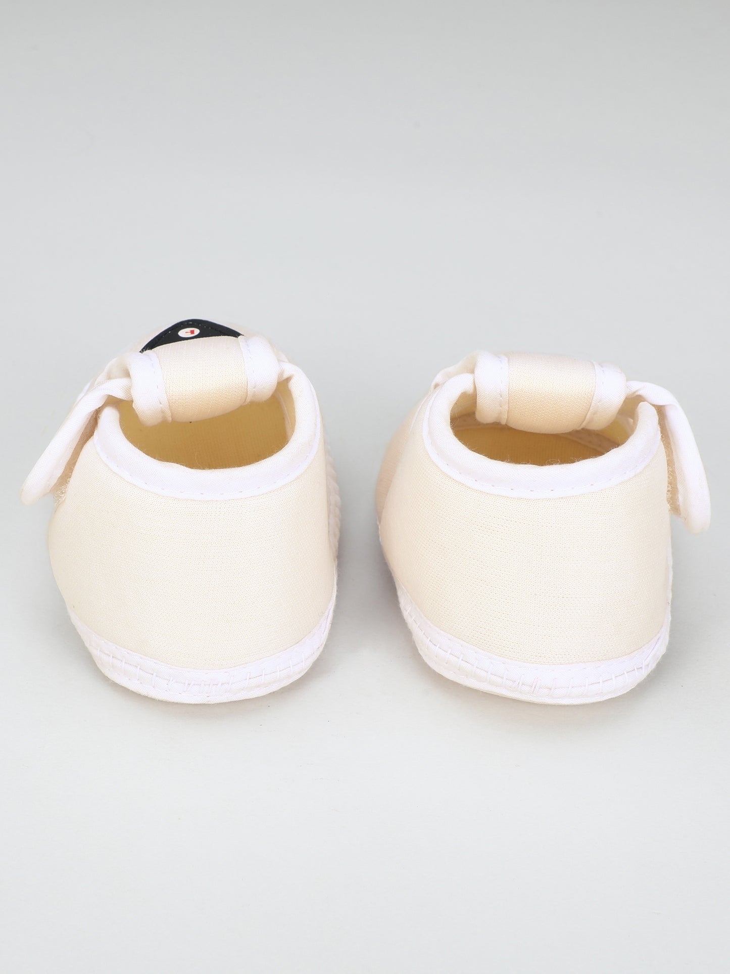 Butter Fly Sandal ā Adorable Soft Sandals with Butterfly Charm for Babies