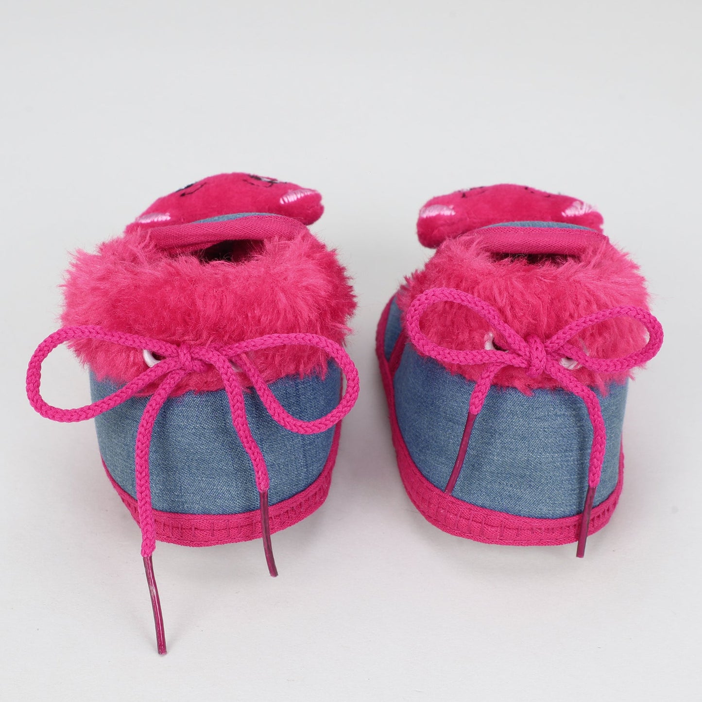Denim Fur – Trendy & Warm Baby Booties in Denim Style