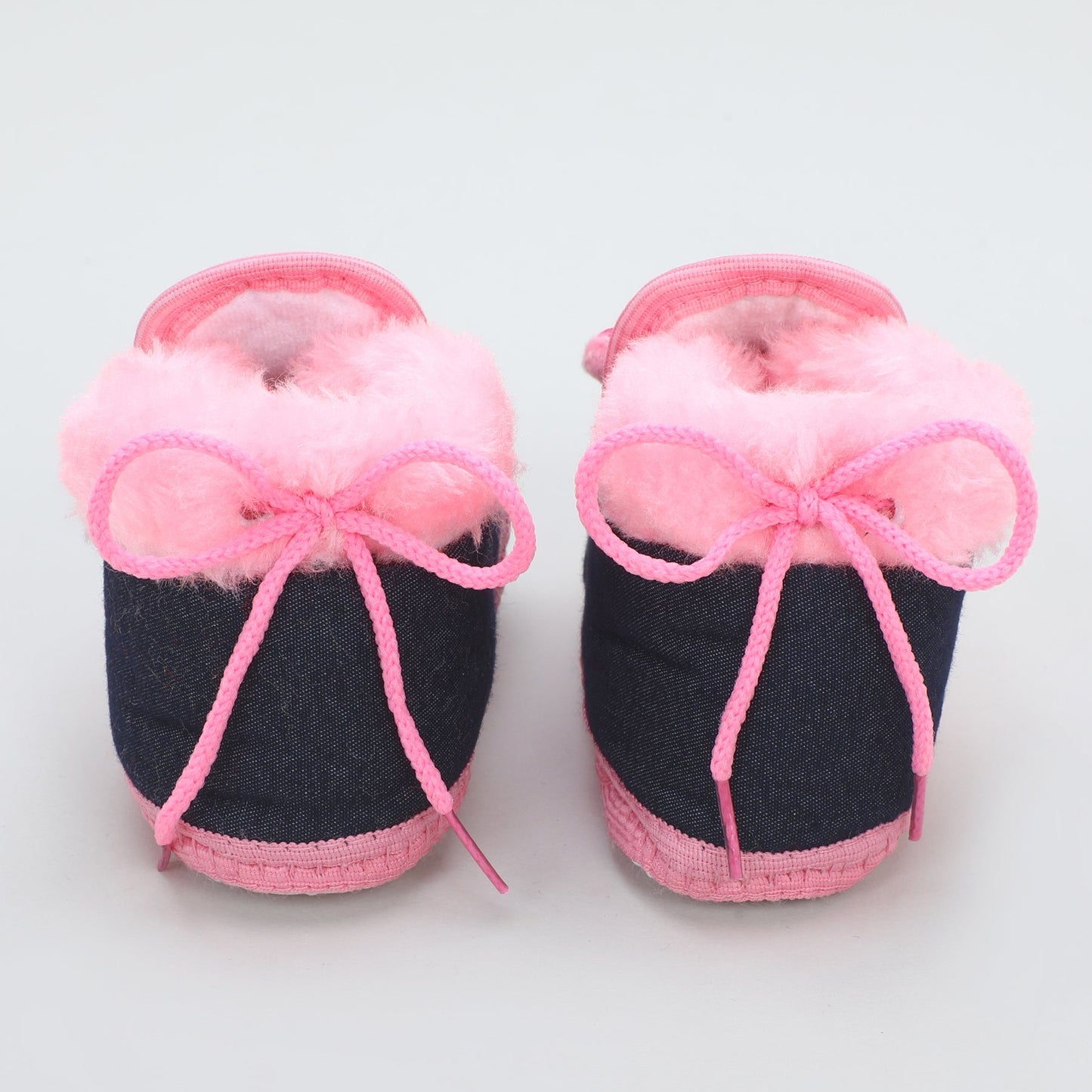 Denim Fur – Trendy & Warm Baby Booties in Denim Style