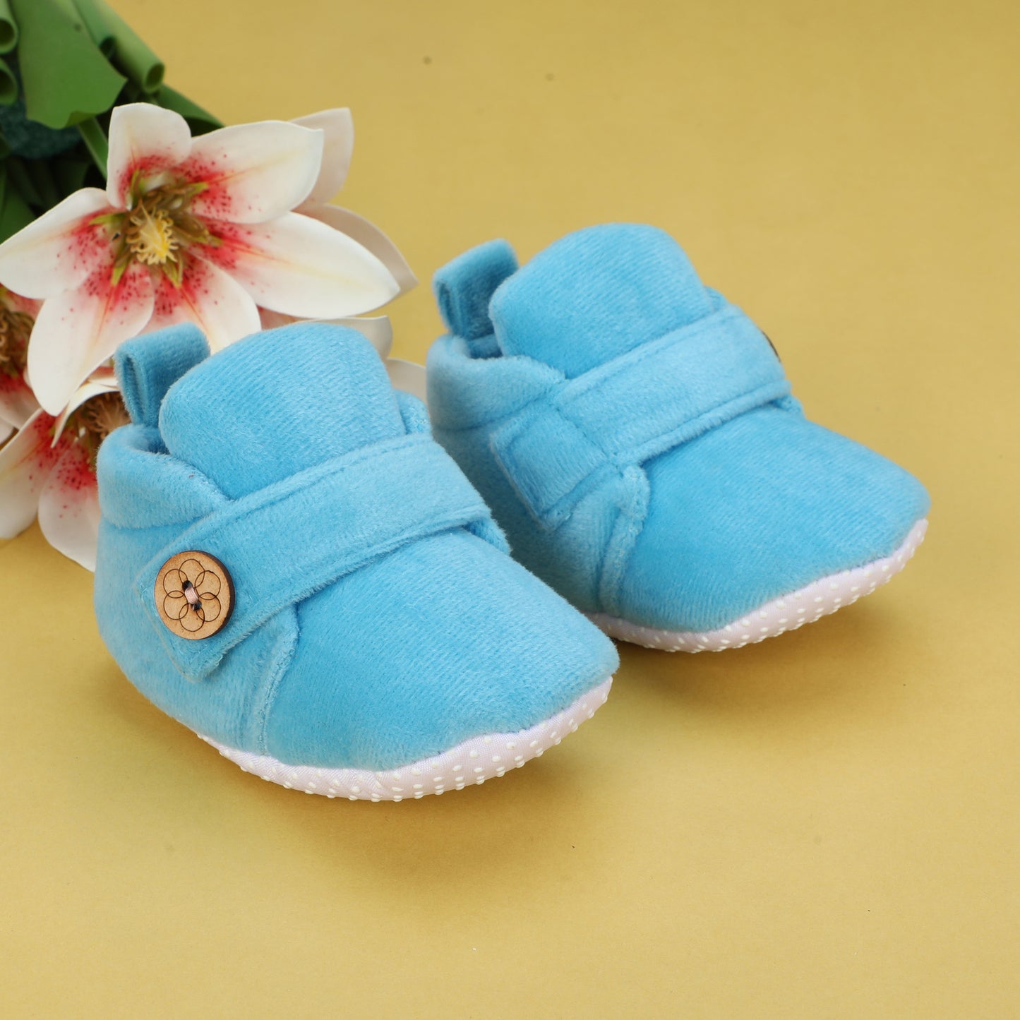 Fantastic First Steps – Soft & Stylish Baby Booties