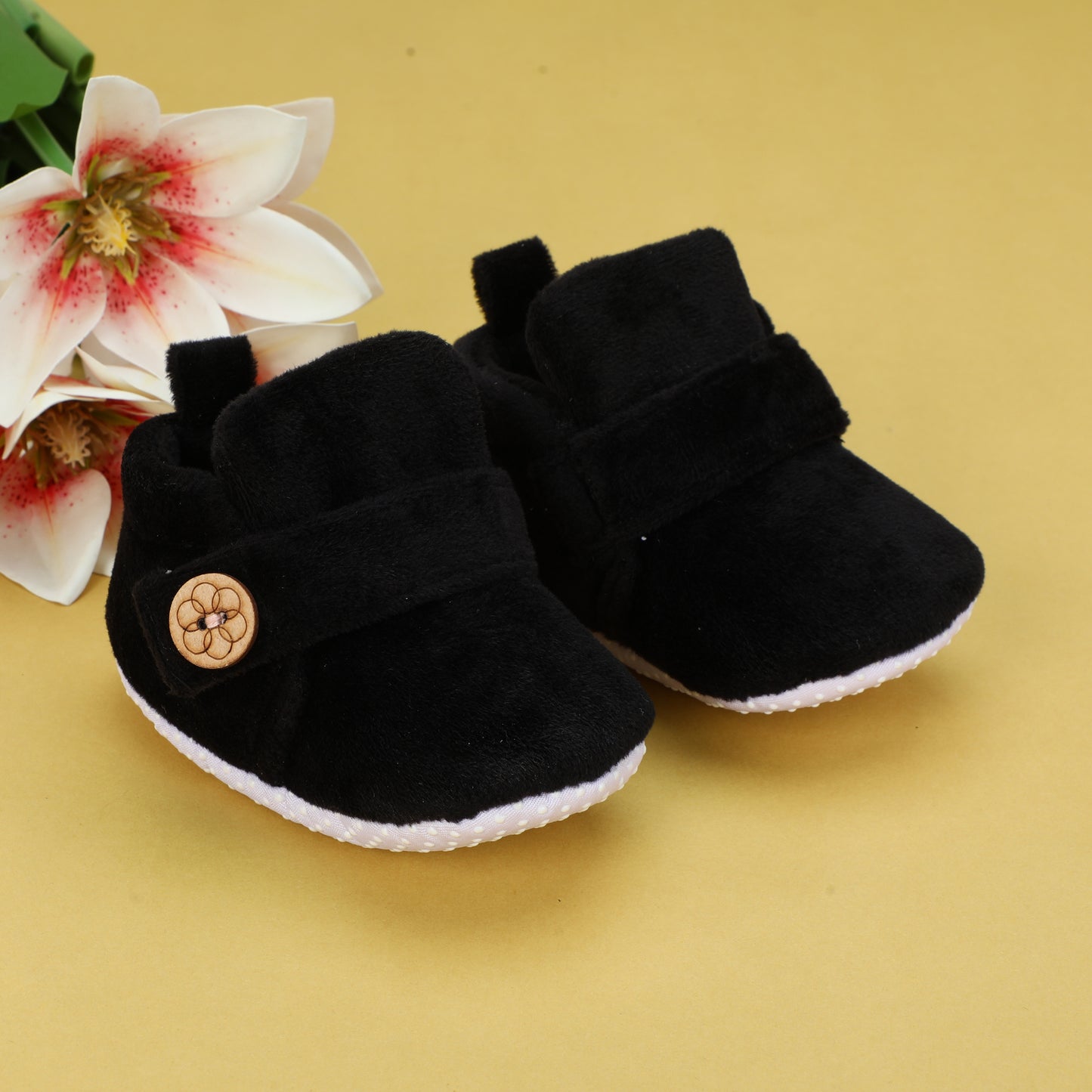 Fantastic First Steps – Soft & Stylish Baby Booties