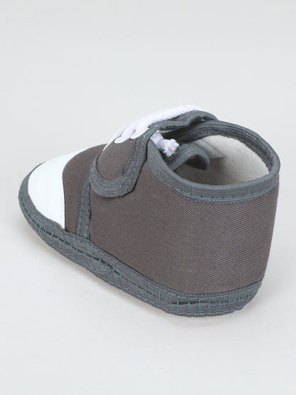Premium Booties – Luxurious Comfort for Baby Feet