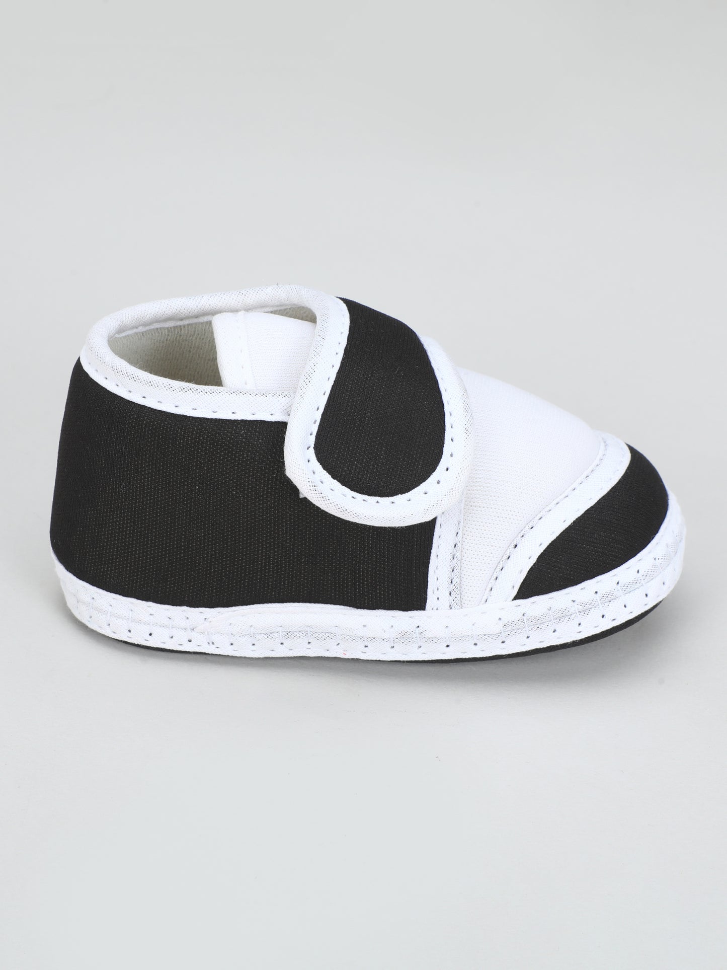 Tikly Welcrow Bukkal – Adjustable Baby Booties with Easy Fit