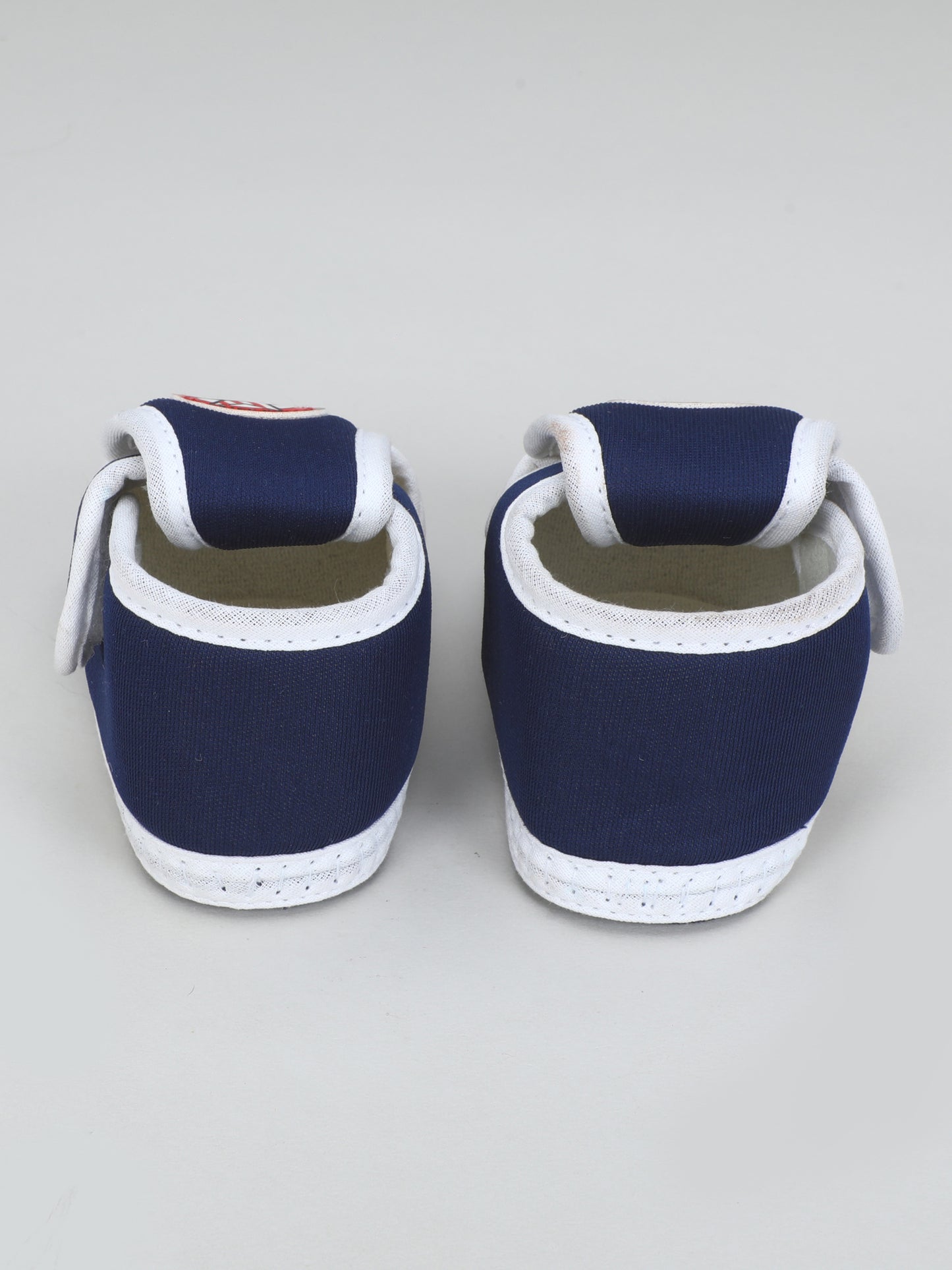 Reverse Welcrow Bukkal – Cozy Booties with Back Closure for Babies