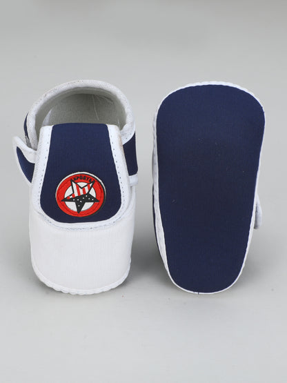 Reverse Welcrow Bukkal – Cozy Booties with Back Closure for Babies