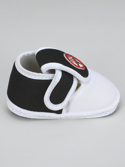 Reverse Welcrow Bukkal – Cozy Booties with Back Closure for Babies