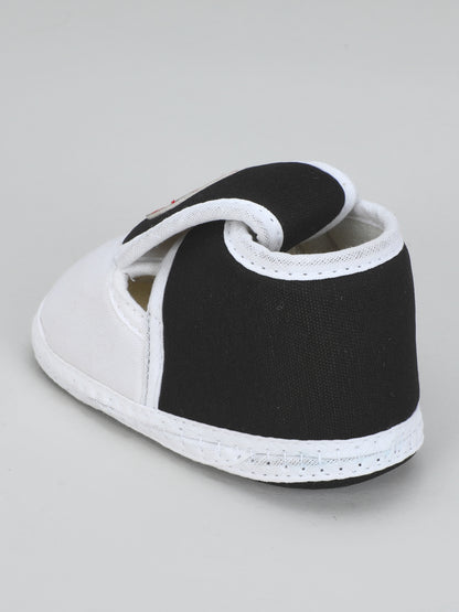 Reverse Welcrow Bukkal – Cozy Booties with Back Closure for Babies