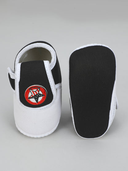 Reverse Welcrow Bukkal – Cozy Booties with Back Closure for Babies