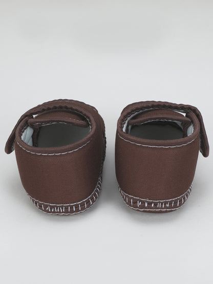 Welcrow Bukkal – Soft Booties for Easy Closure & Ultimate Comfort