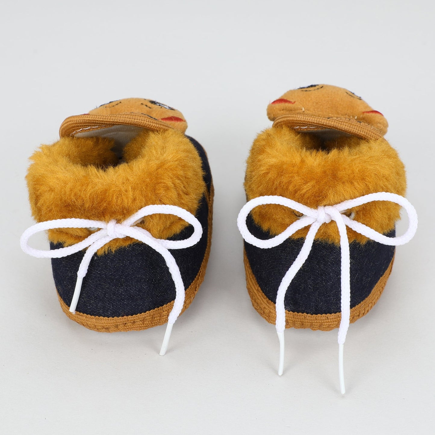 Denim Fur – Trendy & Warm Baby Booties in Denim Style