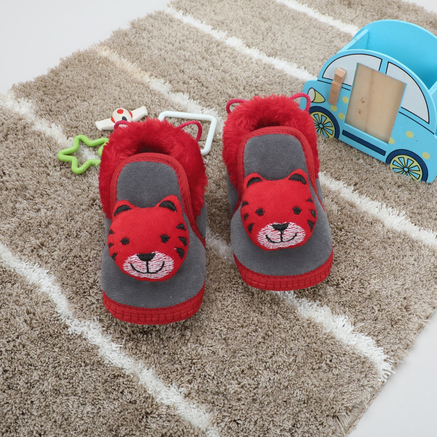 Multy Fur – Ultra Cozy Baby Booties with Furry Warmth