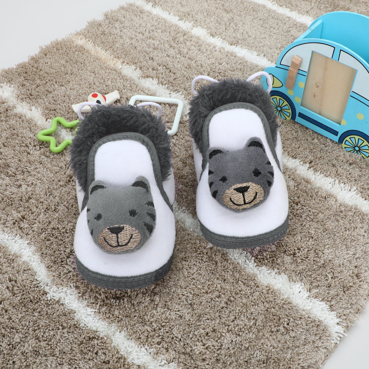 Multy Fur – Ultra Cozy Baby Booties with Furry Warmth